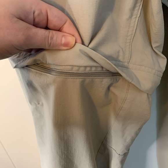 Columbia Titanium Convertible Packable Tan Cargo Pants Women's Size Medium - Picture 4 of 11